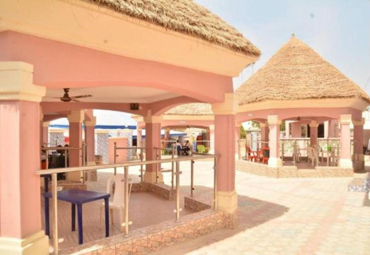 STAR EXCLUSIVE HOTELS JALINGO 3* (Nigeria) | HOTELMIX